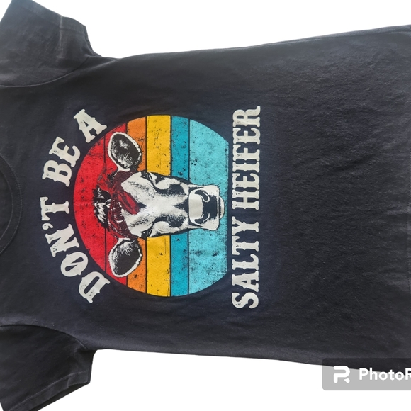 Women's Graphic Tee Don't be a Salty Heefer Sz Small Cow Print Black Colorful - Picture 5 of 5